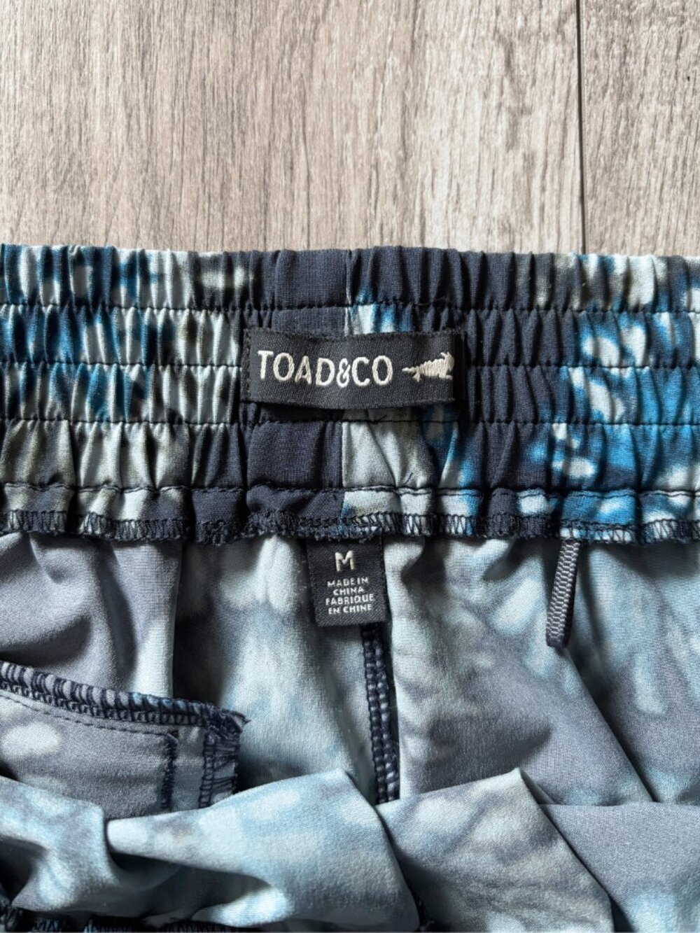 Toad&Co Sunkissed Pull On Shorts Big Sky Blue Tie Dye Womens Medium Gorpcore - Picture 4 of 13